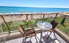 Gold Beach Apart Obzor